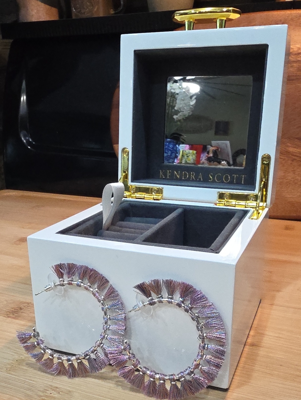 Kendra Scott Plum Fringe Hoop Earrings & Kendra Scott Jewelry Box Like New!